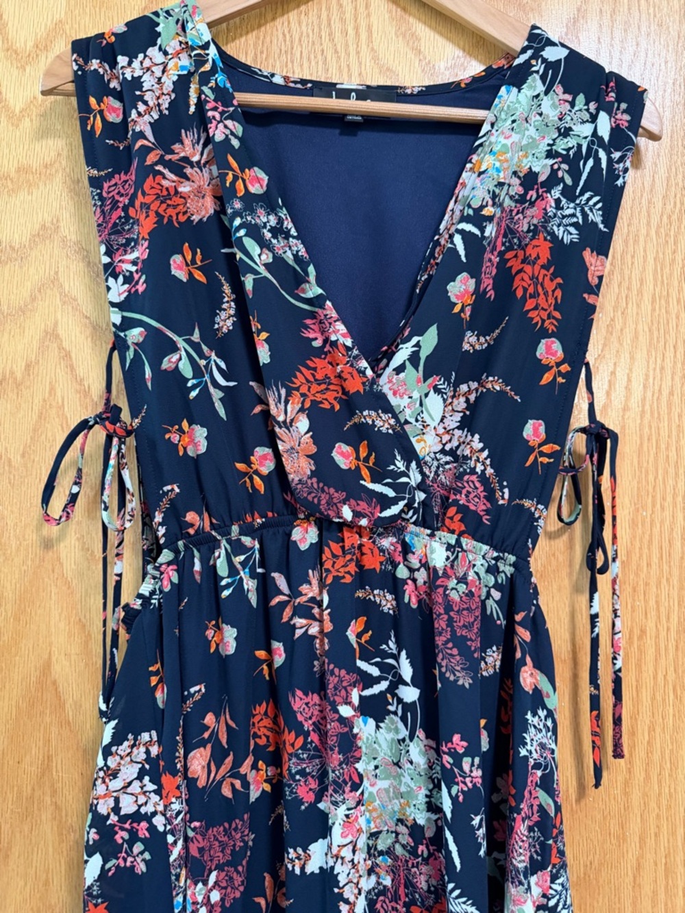 Lulu's Navy and floral dress - Picture 5 of 7